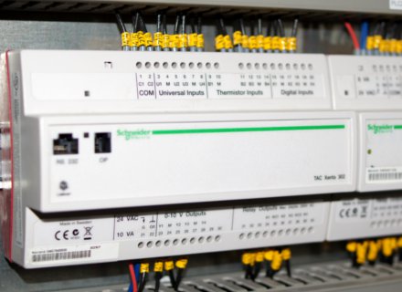 Конструирование систем на базе контроллеров Schneider-electric